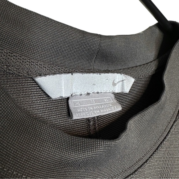 Vintage Nike longsleeve shirt - Picture 6 of 6